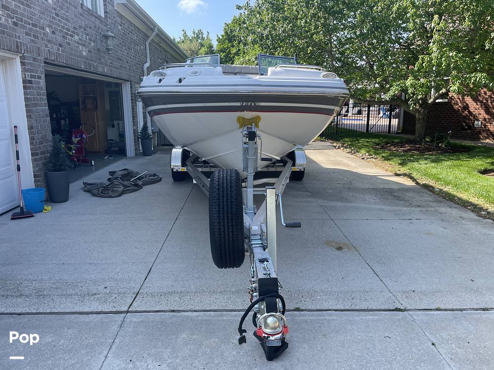 Slide: The Image of Hurricane SUN DECK 2200 DC 2014 - 15421021