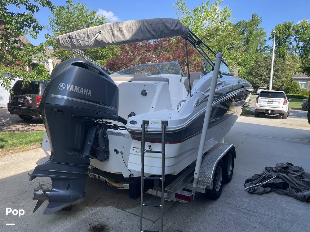 Slide: The Image of Hurricane SUN DECK 2200 DC 2014 - 15421024