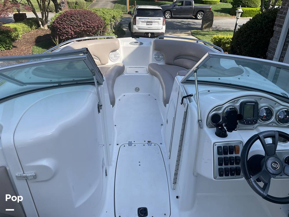 Slide: The Image of Hurricane SUN DECK 2200 DC 2014 - 15421028