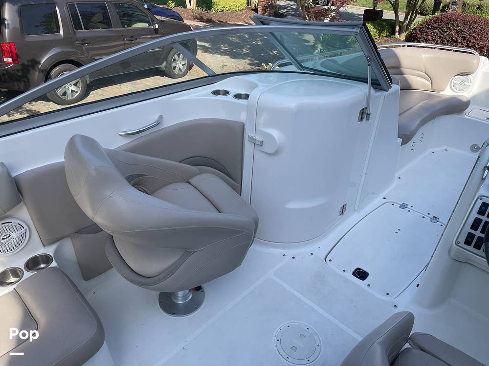 Slide: The Image of Hurricane SUN DECK 2200 DC 2014 - 15421030