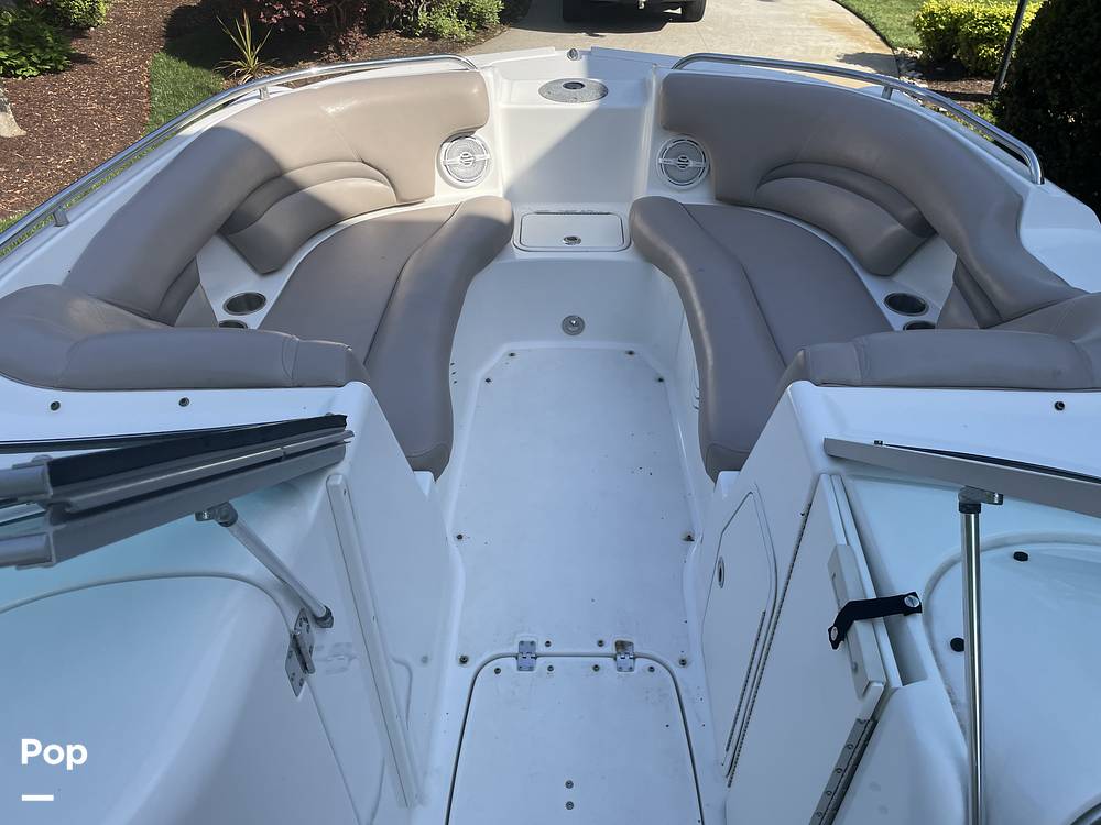 Slide: The Image of Hurricane SUN DECK 2200 DC 2014 - 15421040