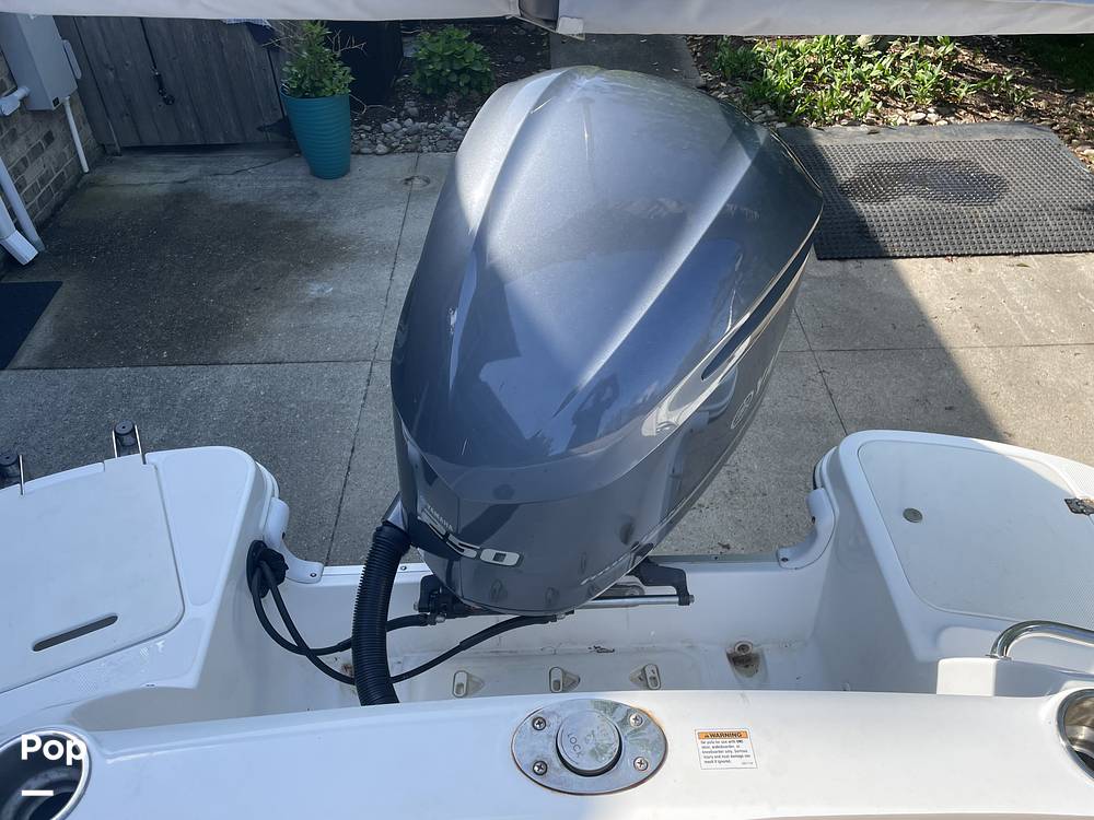 Slide: The Image of Hurricane SUN DECK 2200 DC 2014 - 15421046