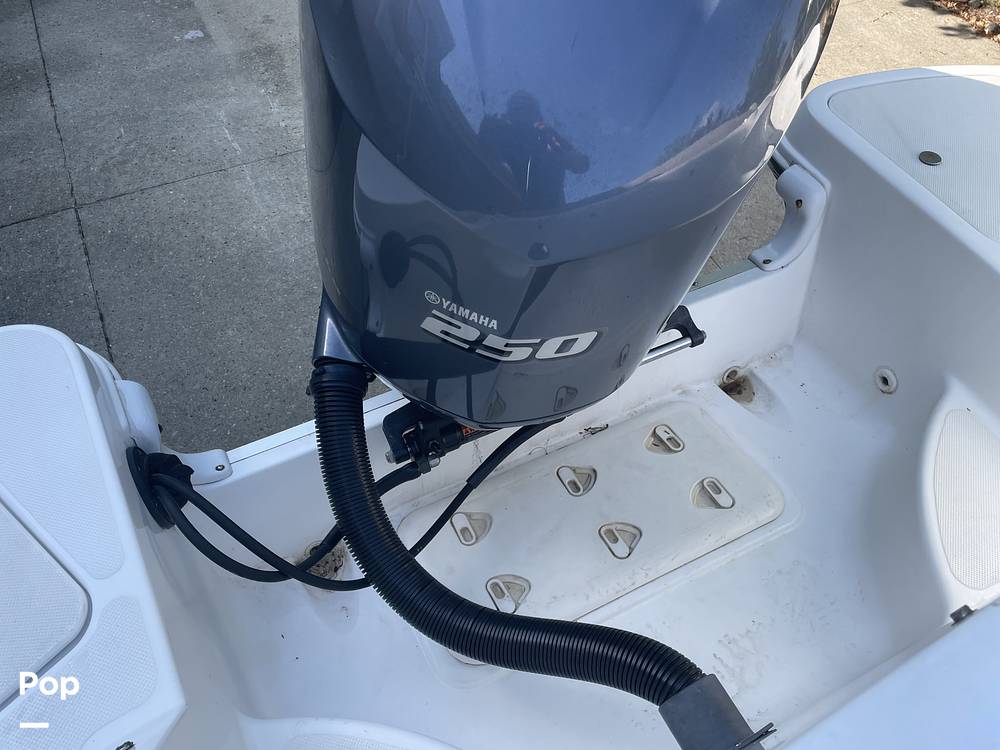 Slide: The Image of Hurricane SUN DECK 2200 DC 2014 - 15421047