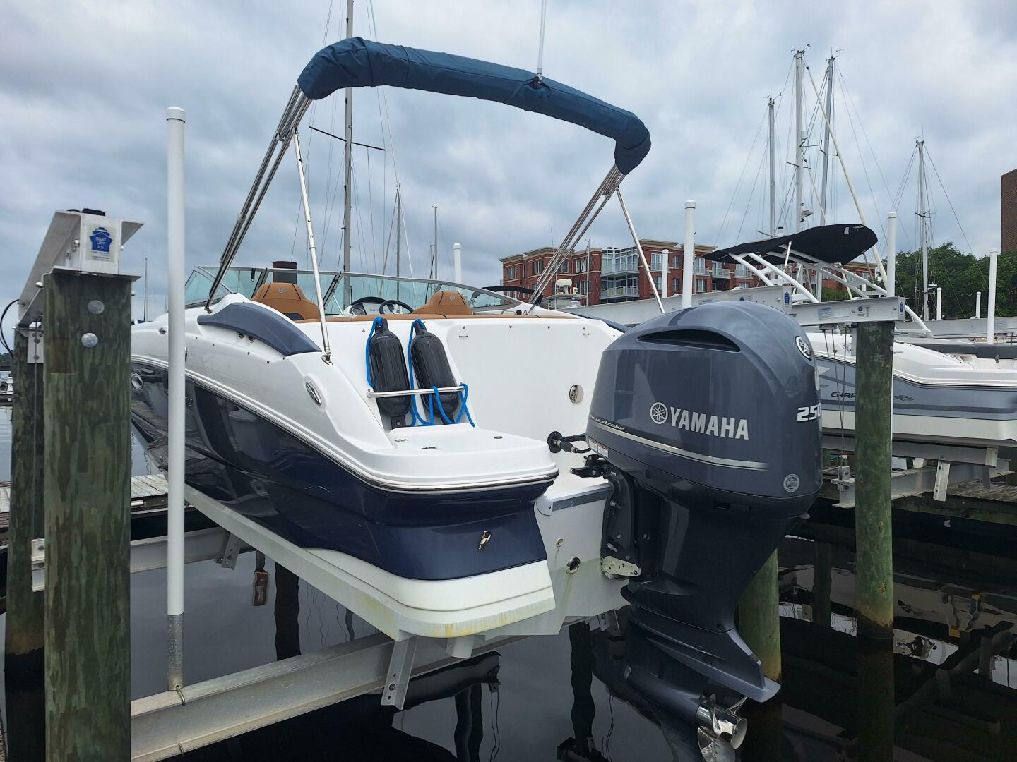 Slide: The Image of 2022 Hurricane Sun Deck 2400 Ob Power 9824689 980980918 0 030620250539 22 - 5359409