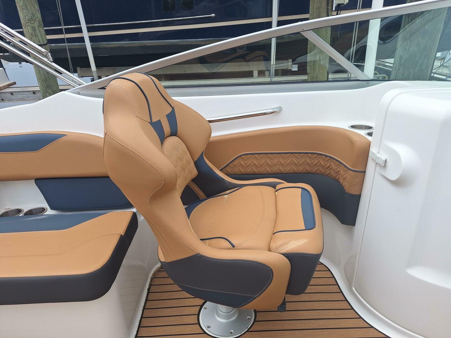 Slide: The Image of 2022 Hurricane Sun Deck 2400 Ob Power 9824689 980980905 0 030620250538 9 - 5359422
