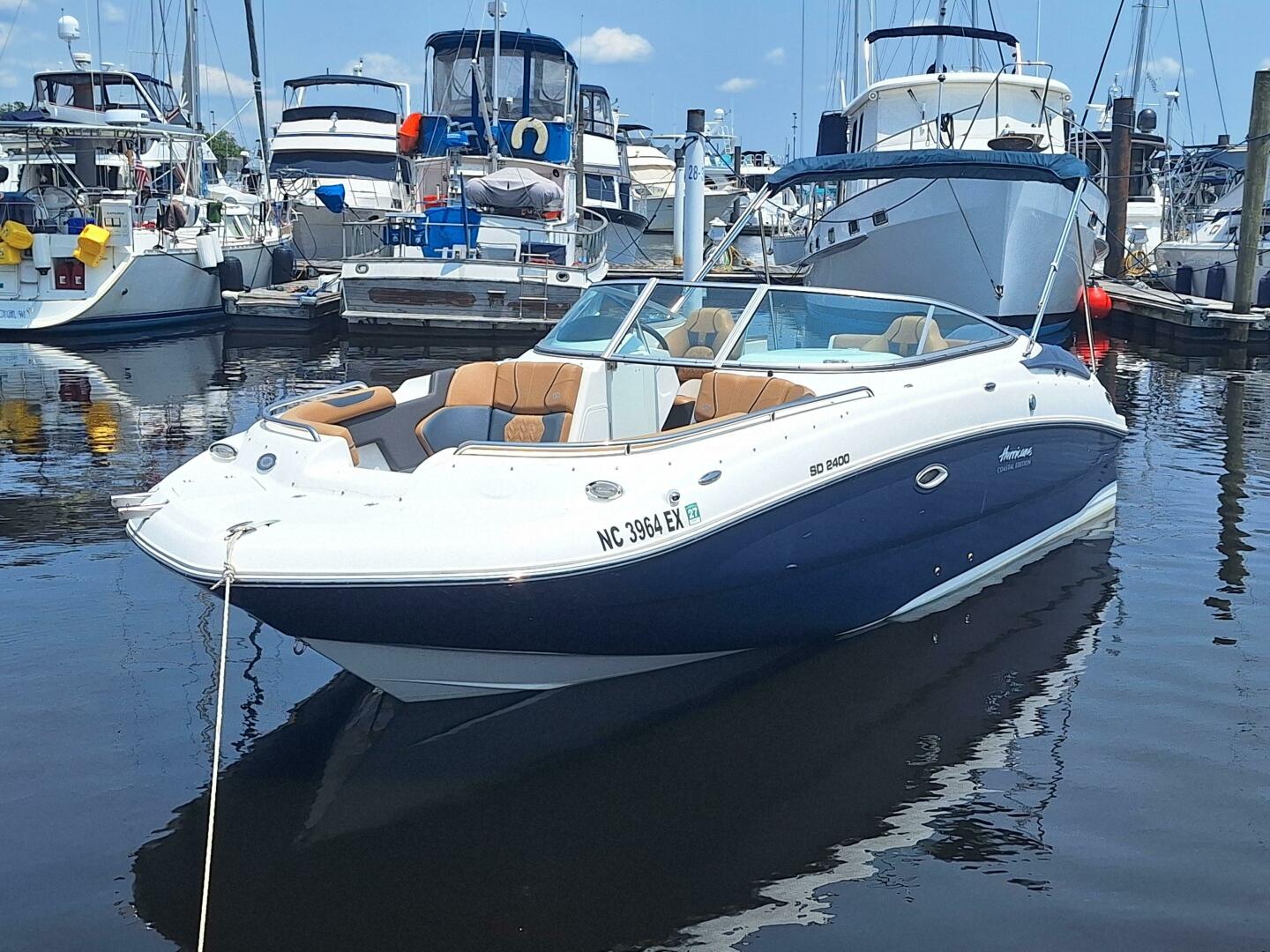 Slide: The Image of 2022 Hurricane Sun Deck 2400 Ob Power 9824689 980980898 0 030620250538 2 - 5359429