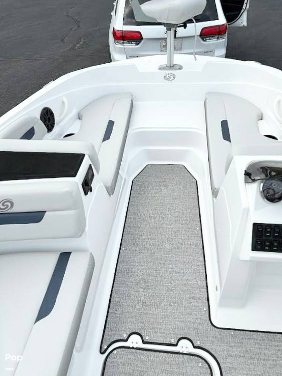 Slide: The Image of Bow Seating - 15654992