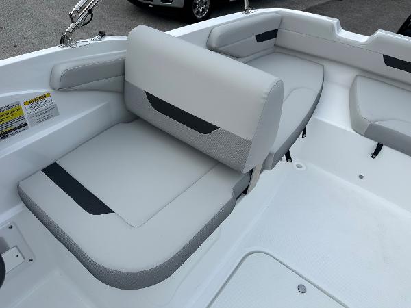 Slide: The Image of 2024 Hurricane SunDeck Sport 185 OB boat interior seating area. - 6