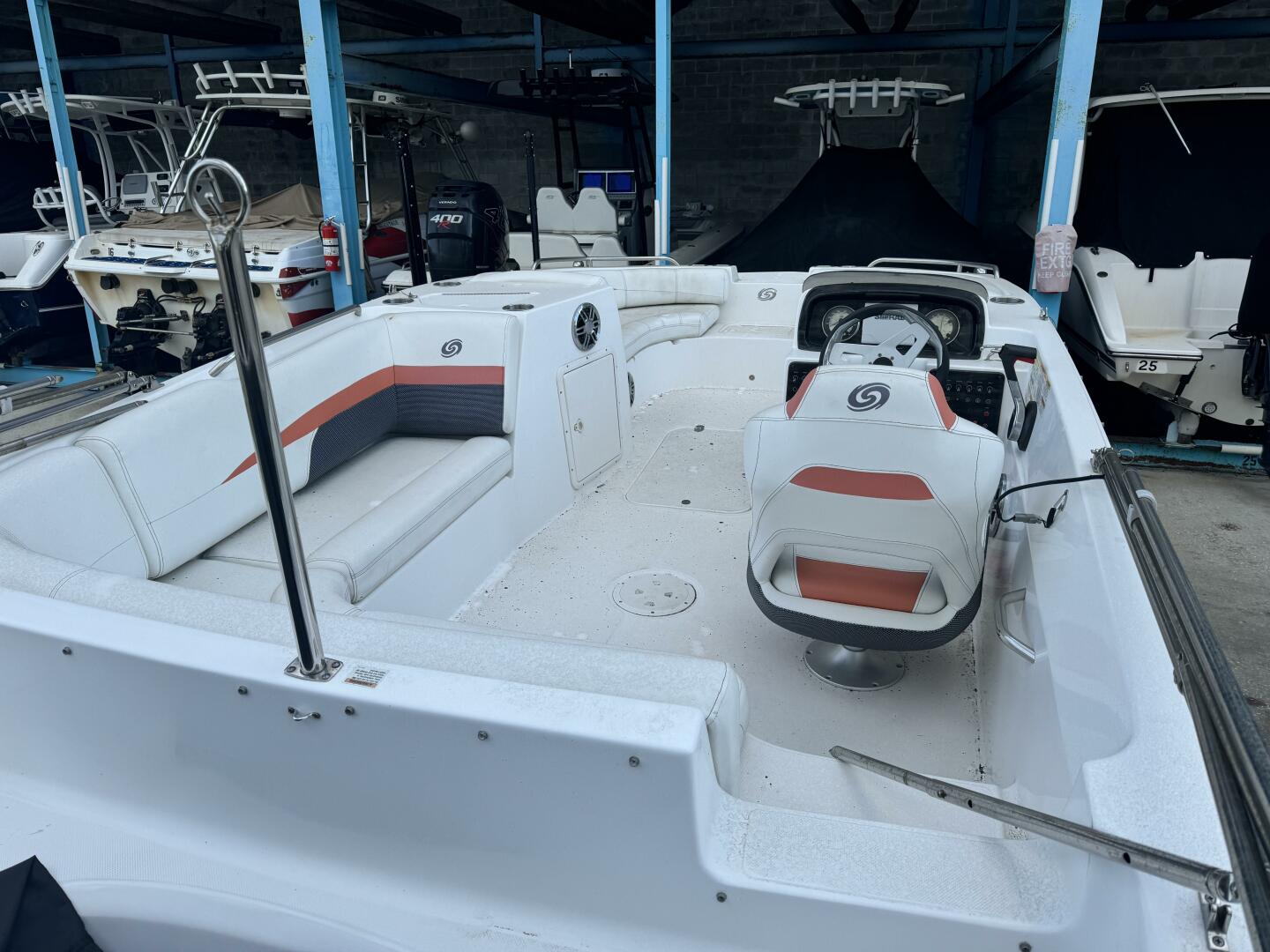 Slide: The Image of Hurricane SunDeck Sport 188-OB 2021 - 4863867