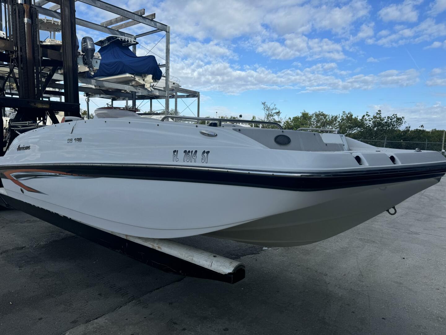 Slide: The Image of Hurricane SunDeck Sport 188-OB 2021 - 4863873