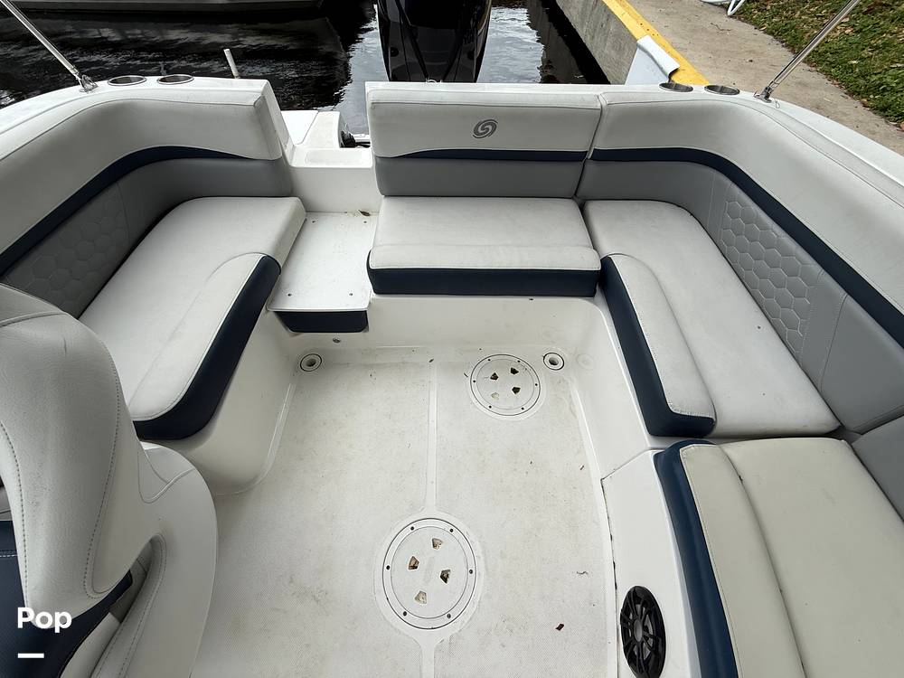 Slide: The Image of Cockpit Seating - 15262655