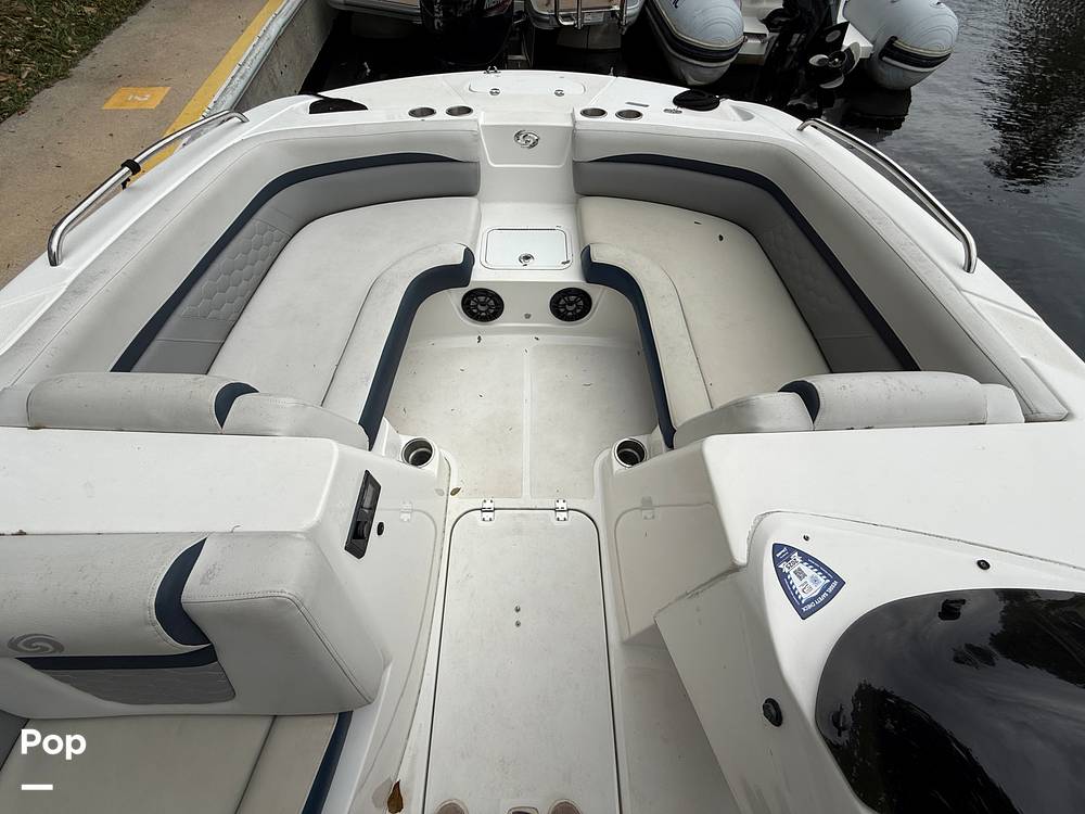 Slide: The Image of Hurricane SunDeck Sport 192RL OB 2022 - 15262659