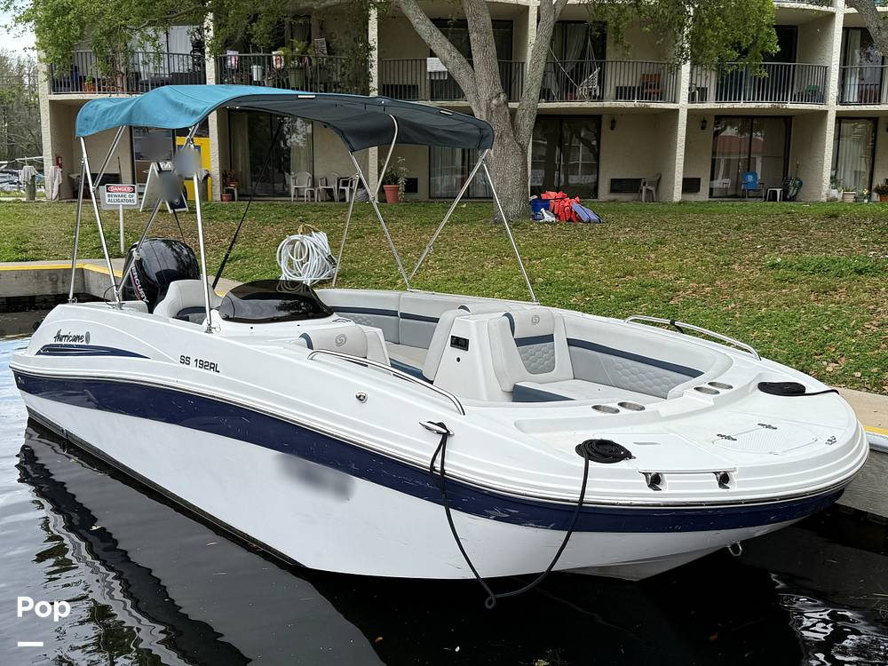 Slide: The Image of Hurricane SunDeck Sport 192RL OB 2022 - 15262663