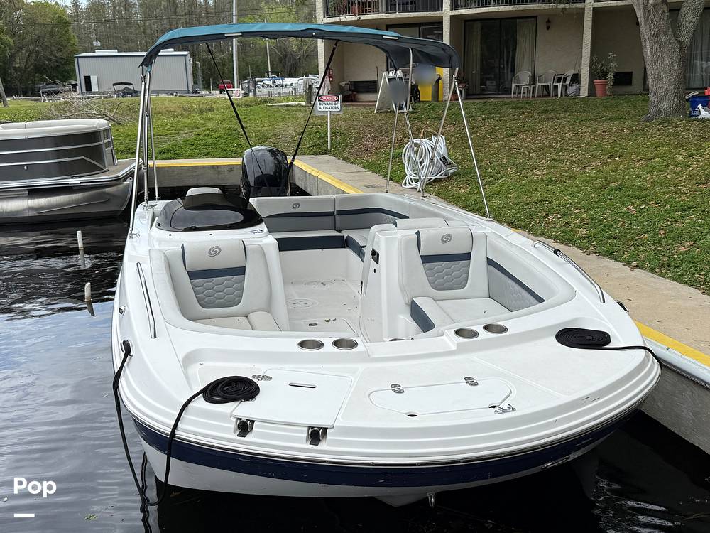 Slide: The Image of Hurricane SunDeck Sport 192RL OB 2022 - 15262665