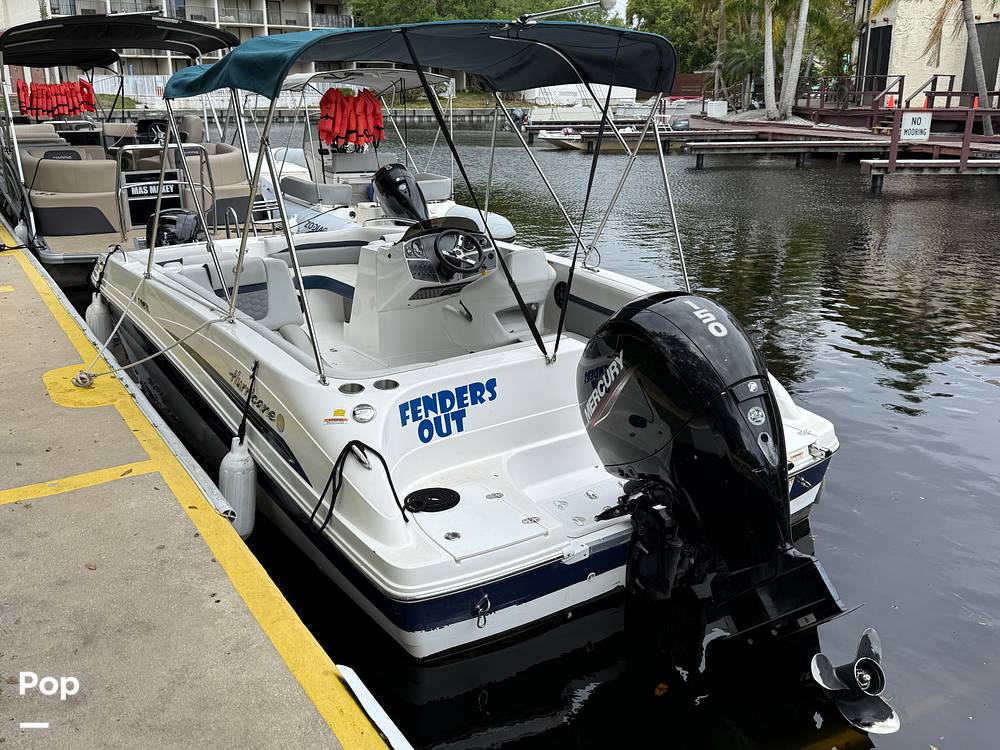 Slide: The Image of Hurricane SunDeck Sport 192RL OB 2022 - 15262670