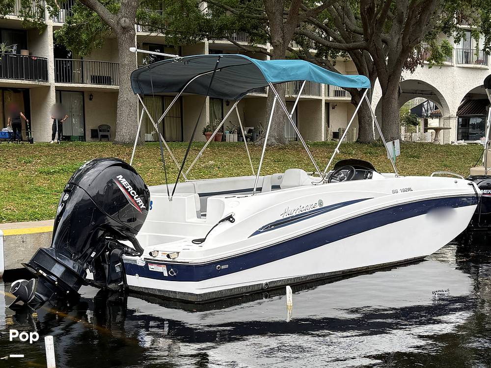 Slide: The Image of Hurricane SunDeck Sport 192RL OB 2022 - 15262673