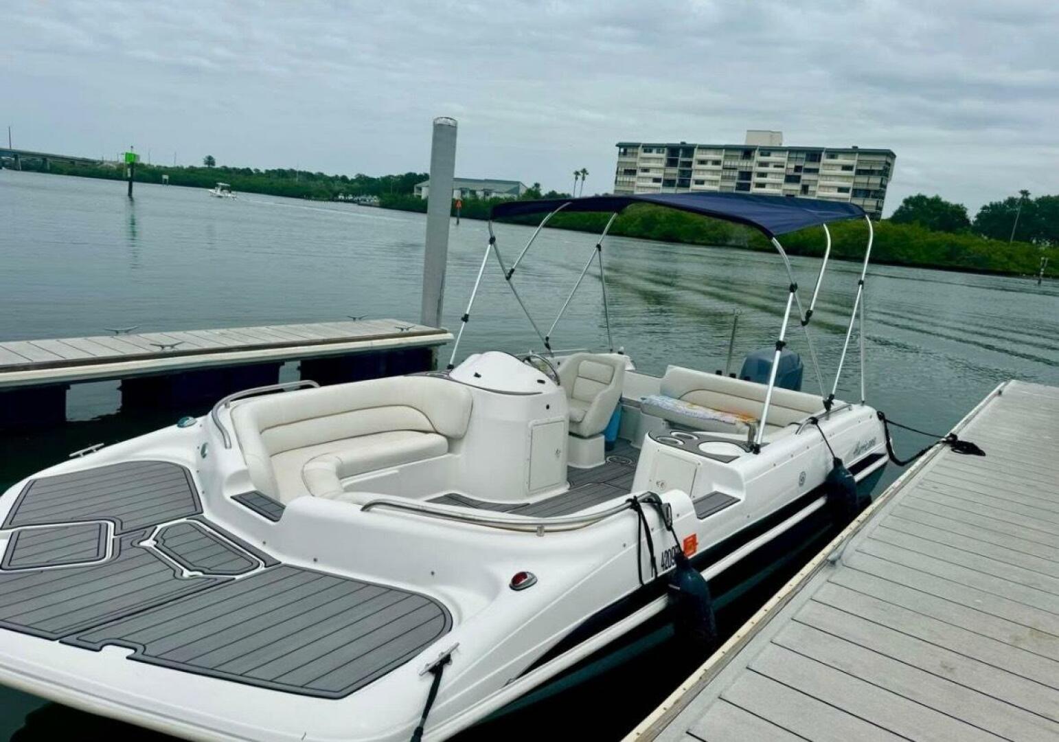 Slide: The Image of Hurricane Sundeck Sport 201 OB 2010 - 5135842