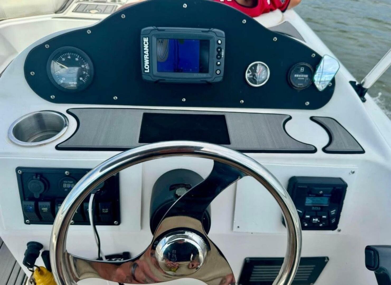 Slide: The Image of Hurricane Sundeck Sport 201 OB 2010 - 5135844