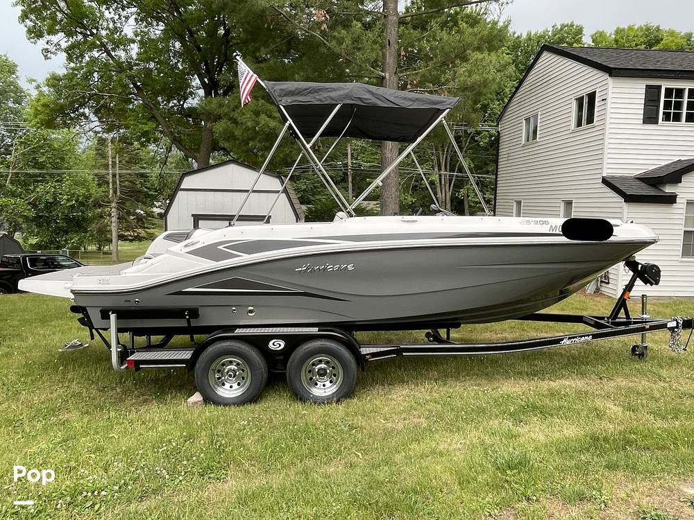 Slide: The Image of 2022 Hurricane Sundeck Sport 205 - 12636551