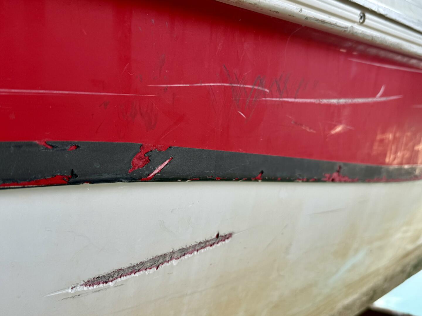 Slide: The Image of Hurricane Sun Deck Sport Series 201 OB 2019 - 4656831