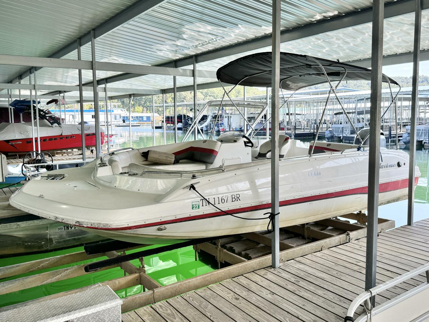 Slide: The Image of Hurricane Sun Deck Sport Series 201 OB 2019 - 4656732