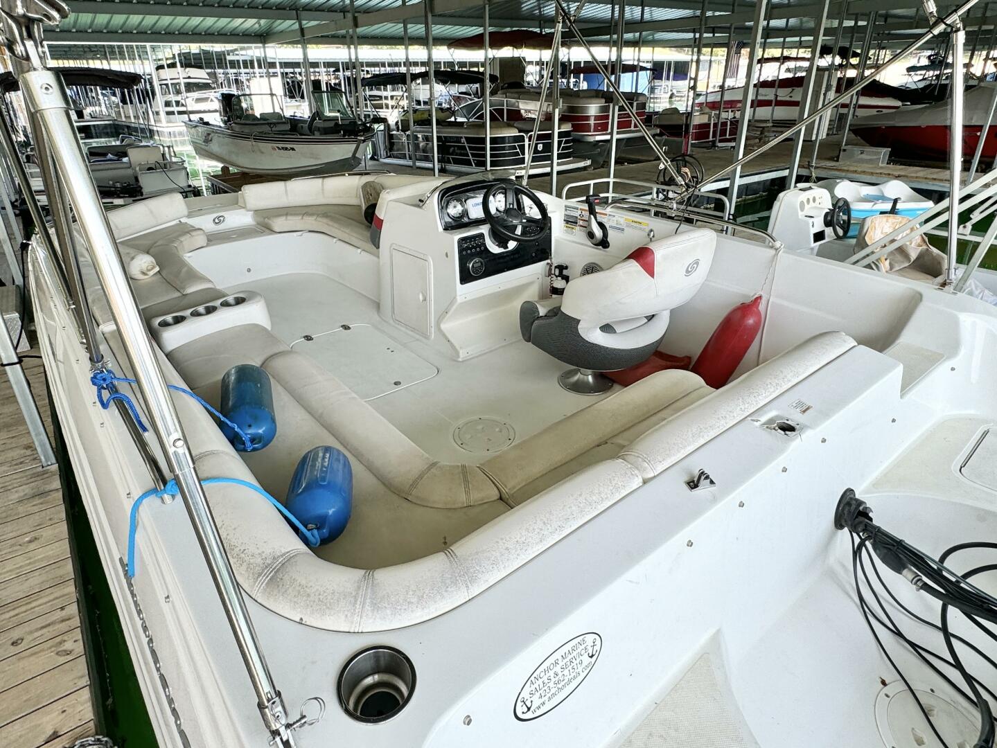 Slide: The Image of Hurricane Sun Deck Sport Series 201 OB 2019 - 4656735