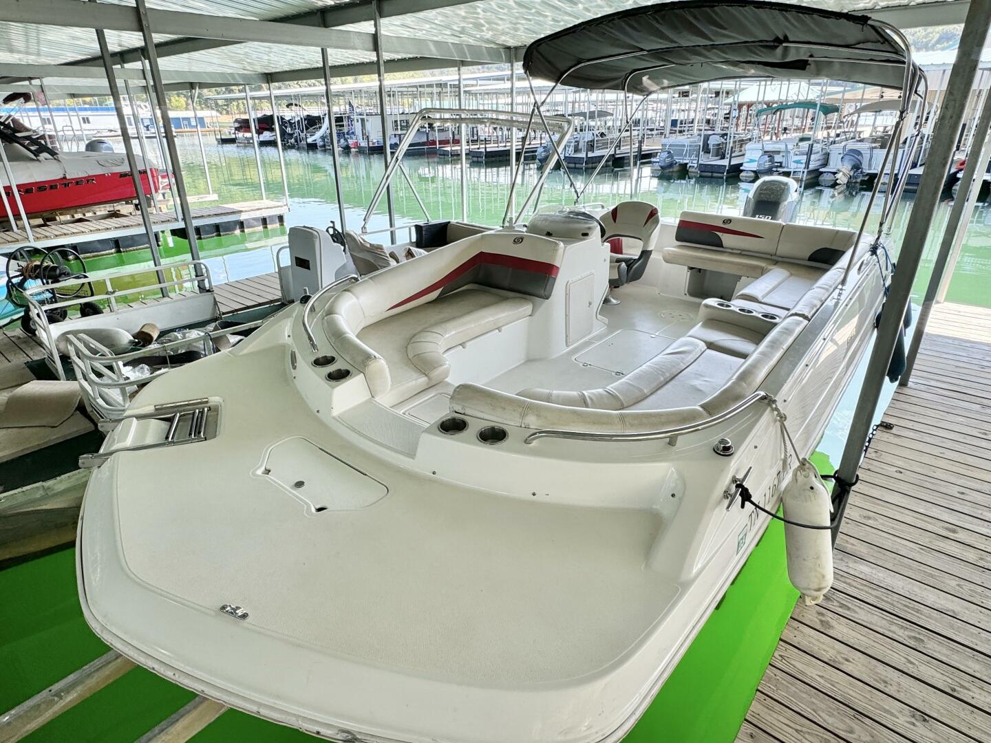 Slide: The Image of Hurricane Sun Deck Sport Series 201 OB 2019 - 4656736