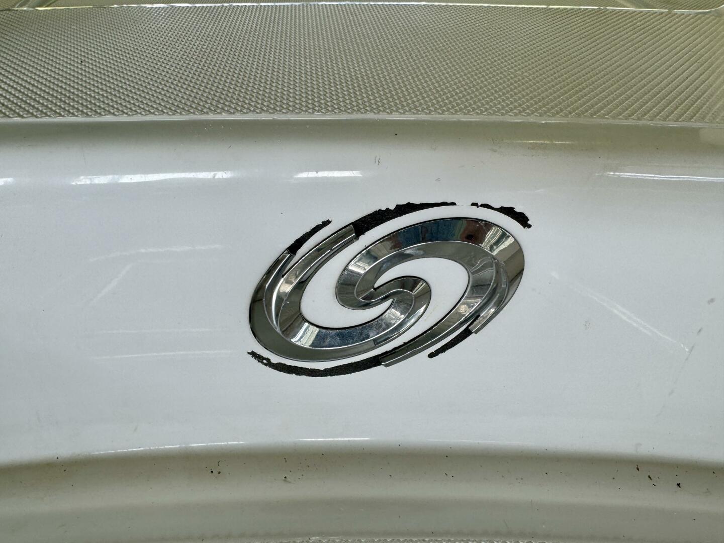 Slide: The Image of Hurricane Sun Deck Sport Series 201 OB 2019 - 4656978