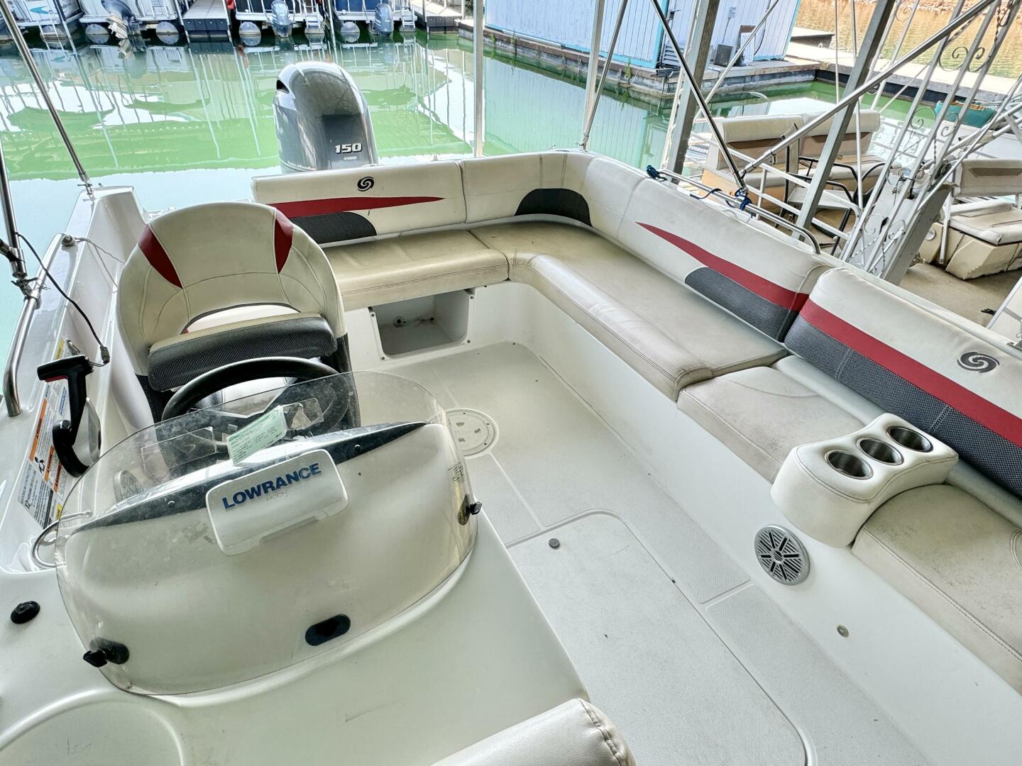 Slide: The Image of Hurricane Sun Deck Sport Series 201 OB 2019 - 4656752