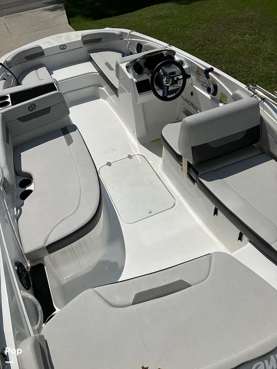 Slide: The Image of Hurricane SunDeck Sport SS 185 OB 2023 - 14686787