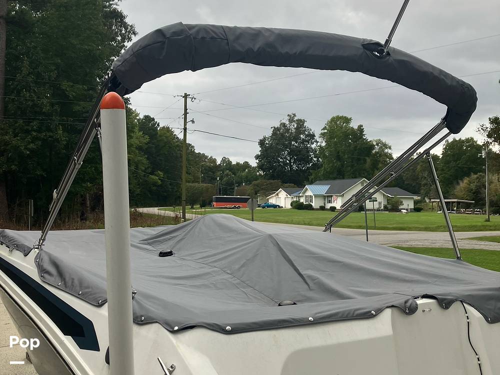 Slide: The Image of Hurricane SunDeck Sport SS 185 OB 2023 - 14776779