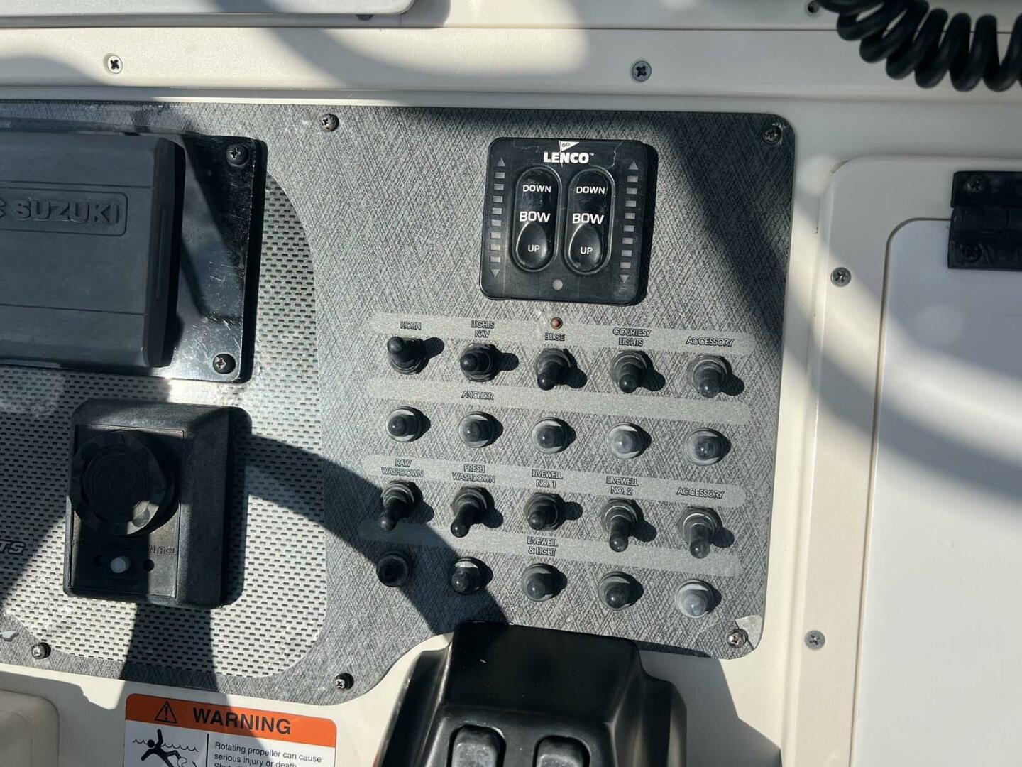 Slide: The Image of Hydra-Sports 2400 CC Vector 2004 - 4155963