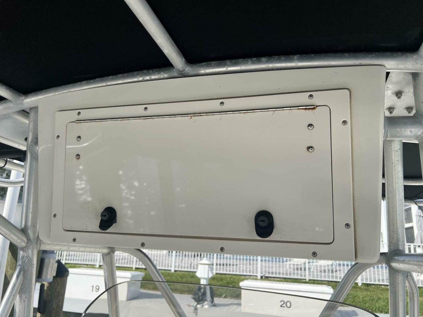 Slide: The Image of Hydra-Sports 2400 CC Vector 2004 - 4155965