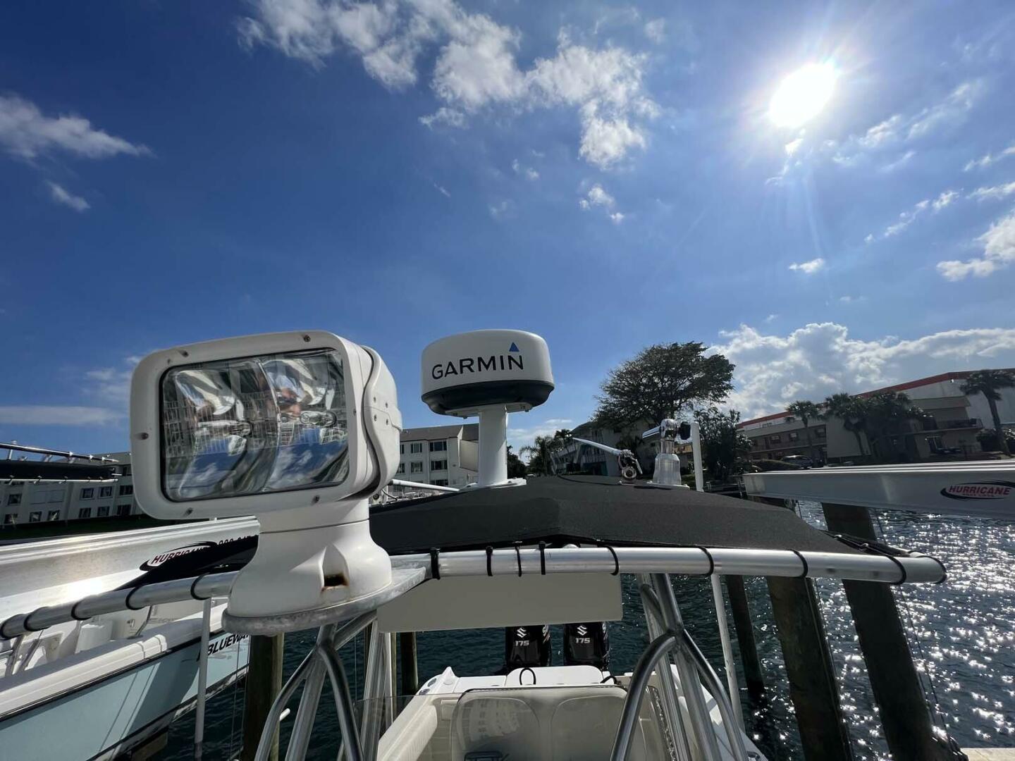 Slide: The Image of Hydra-Sports 2400 CC Vector 2004 - 4155967