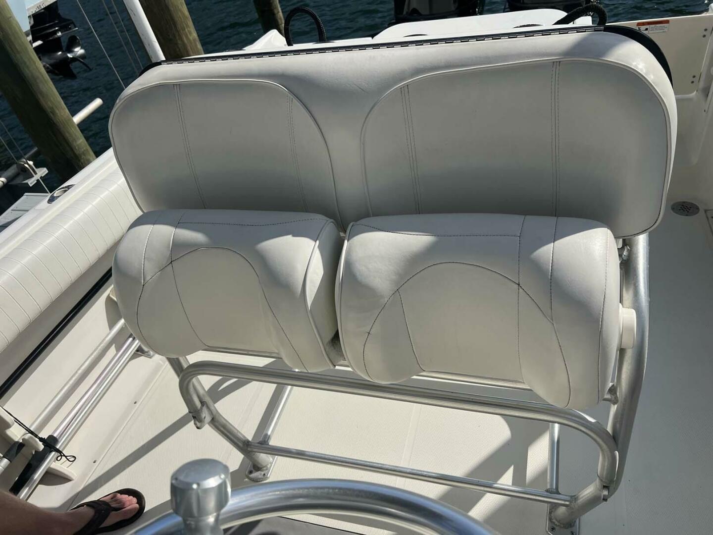 Slide: The Image of Hydra-Sports 2400 CC Vector 2004 - 4155971