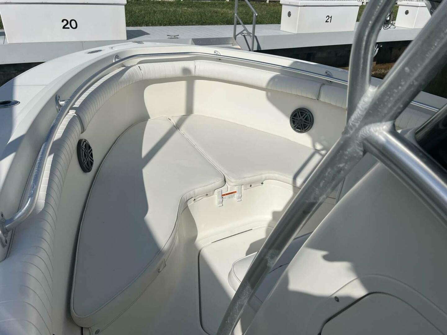 Slide: The Image of Hydra-Sports 2400 CC Vector 2004 - 4155956