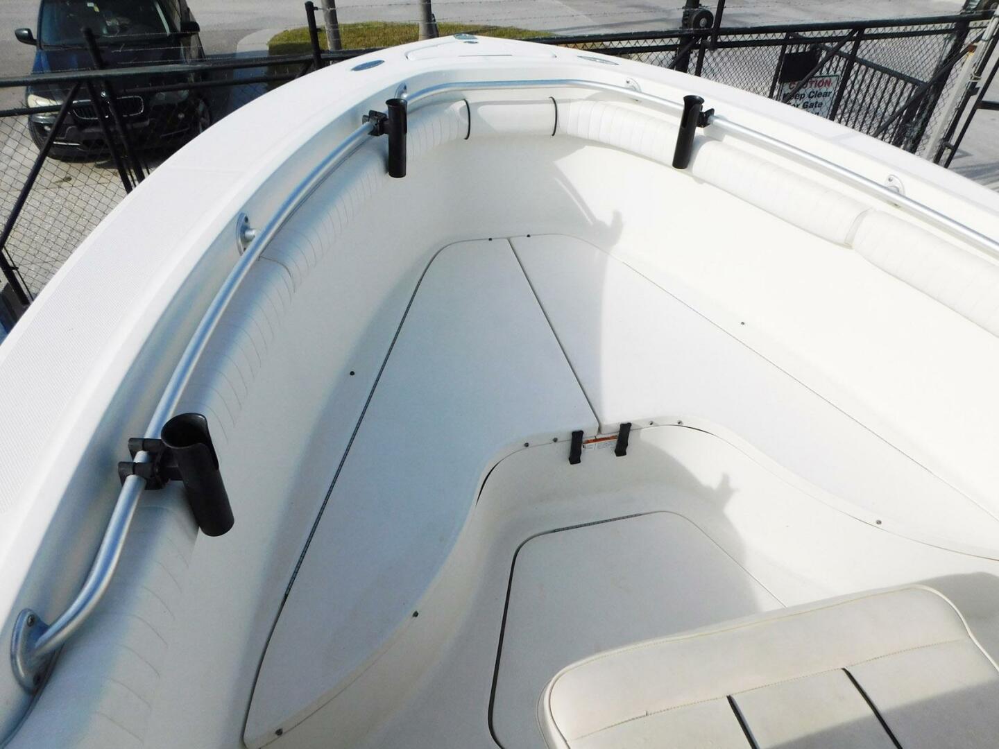 Slide: The Image of Hydra-Sports Vector 2400 CC 2004 - 4871304