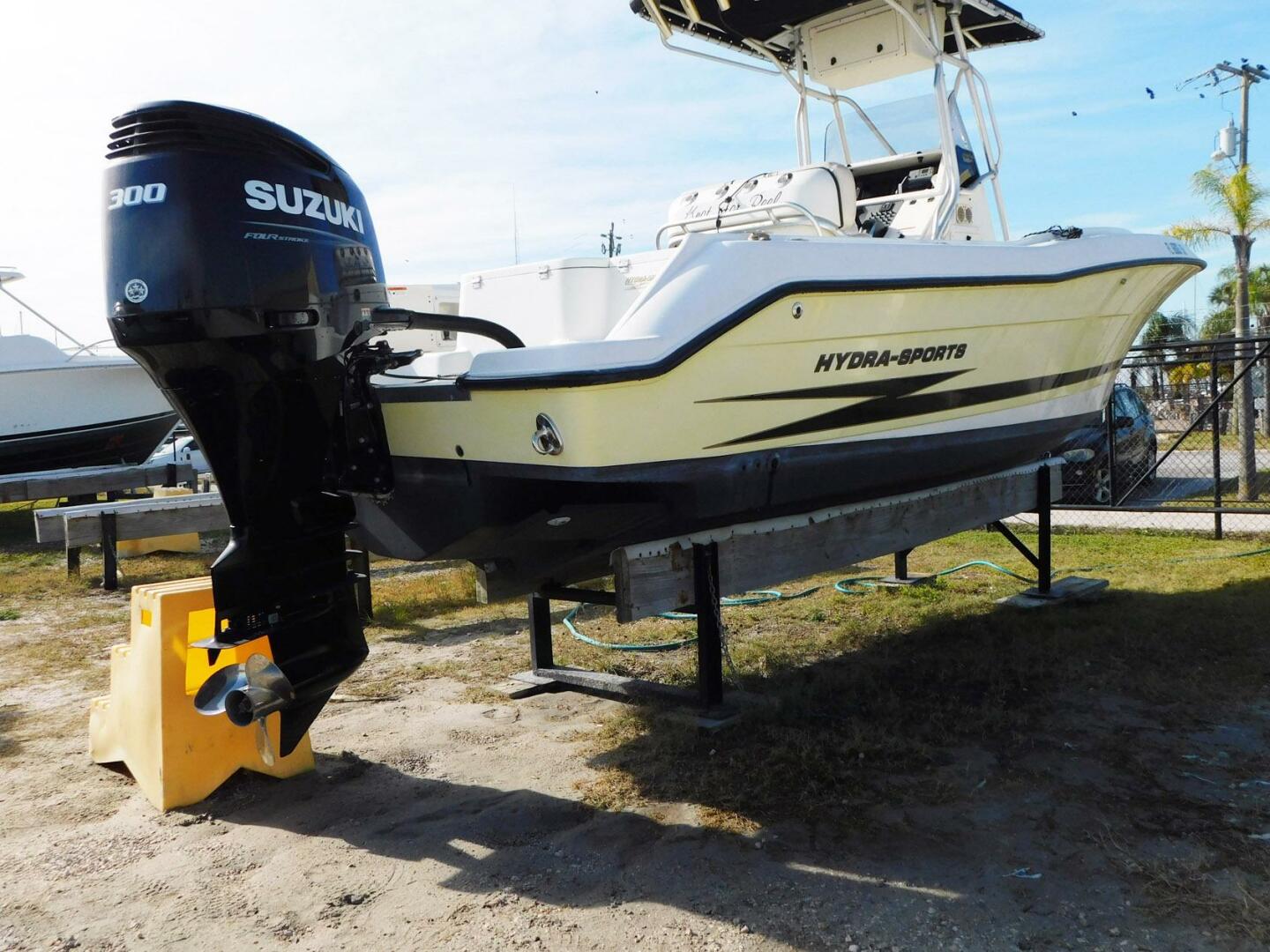 Slide: The Image of Hydra-Sports Vector 2400 CC 2004 - 4871320