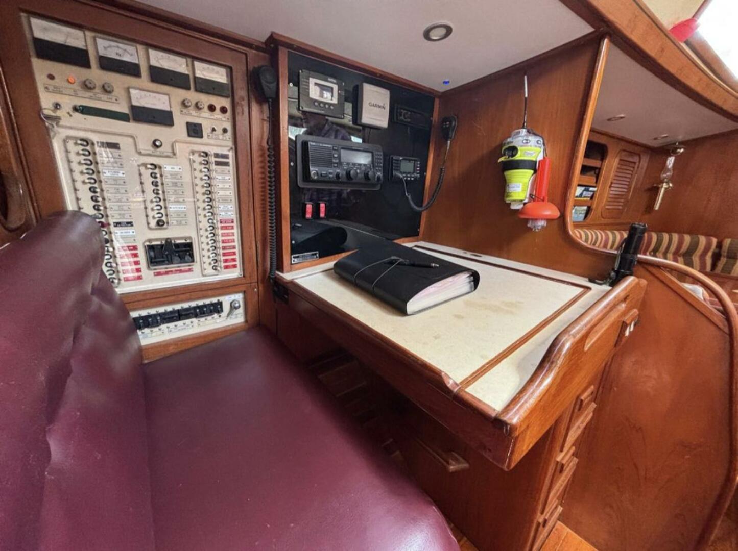 Slide: The Image of Hylas 44 1989 - 5287919