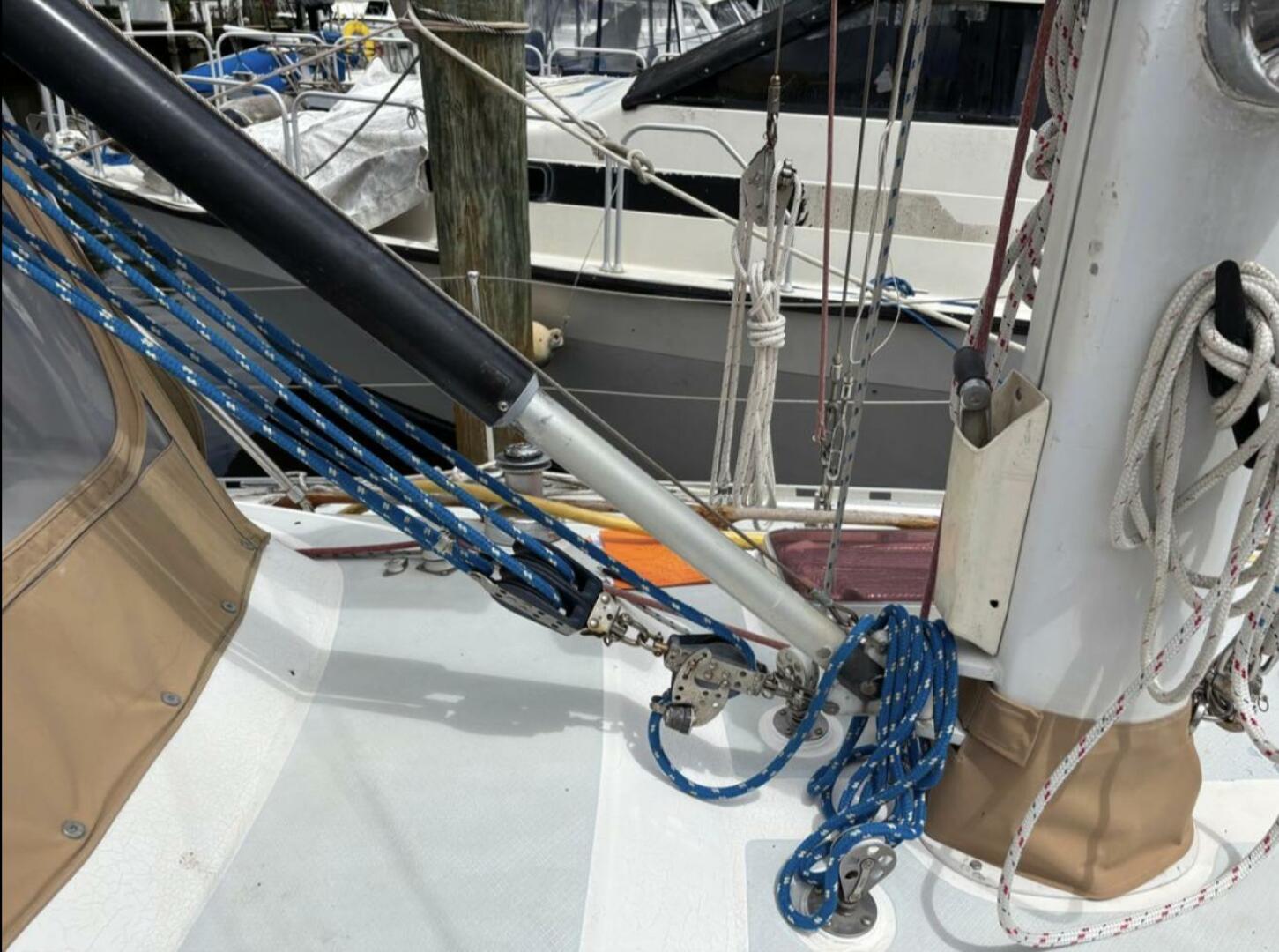 Slide: The Image of Hylas 44 1989 - 5287939