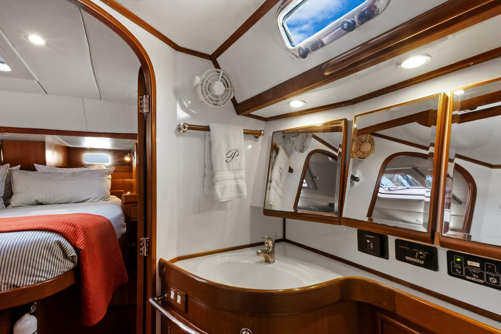 Slide: The Image of Hylas 54 2009 - 5231767