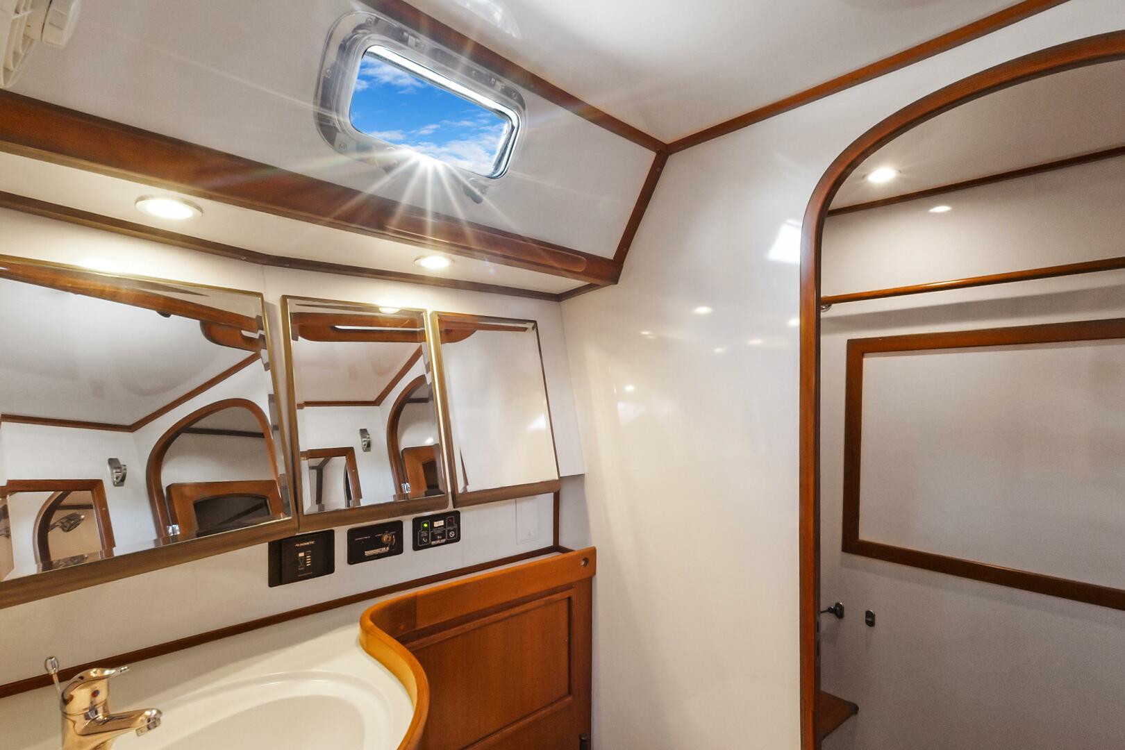 Slide: The Image of Hylas 54 2009 - 5231769