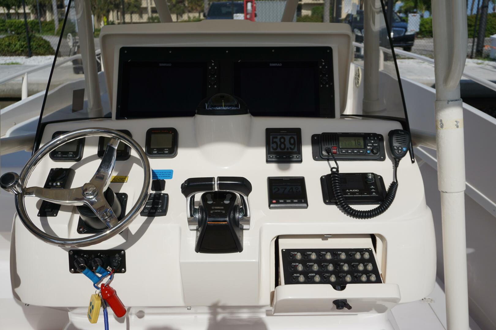 Slide: The Image of 2008 Intrepid 323 - 4506186