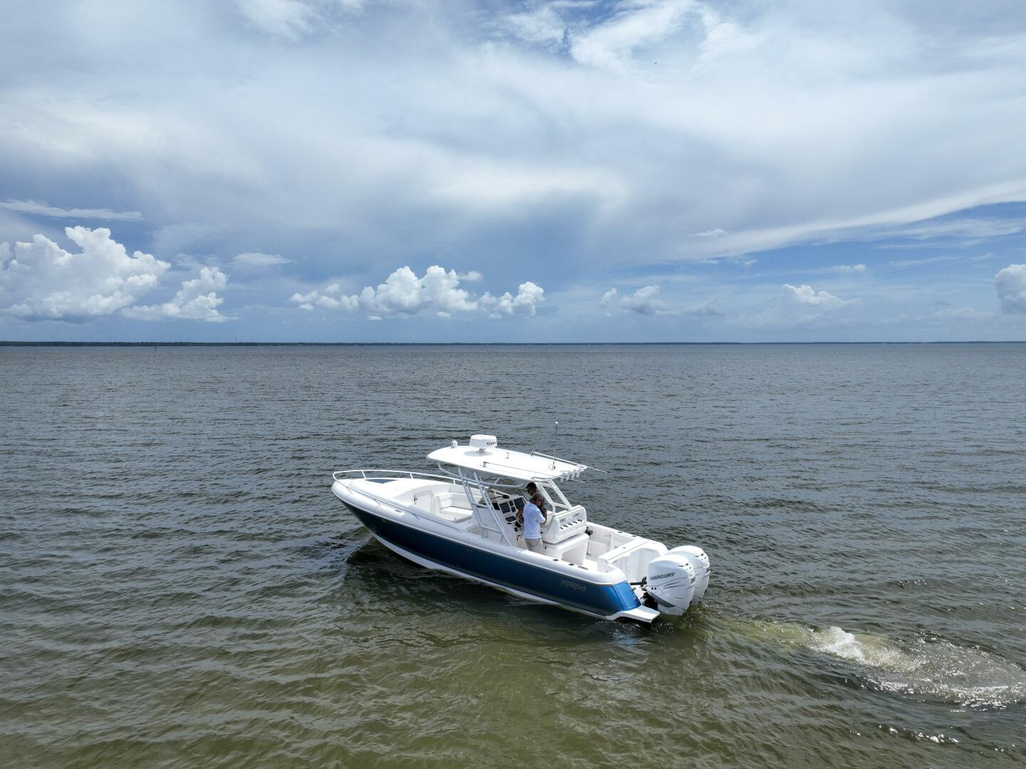 Slide: The Image of 2023 Intrepid 327-I Valor- Profile - 5409749