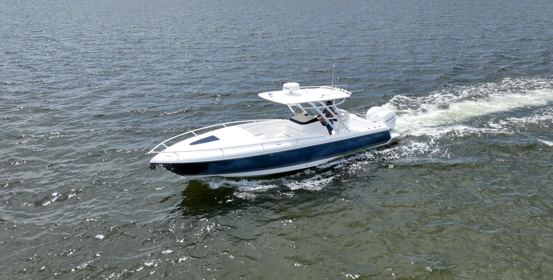 Slide: The Image of 2023 Intrepid 327-I Valor- Profile - 5409773