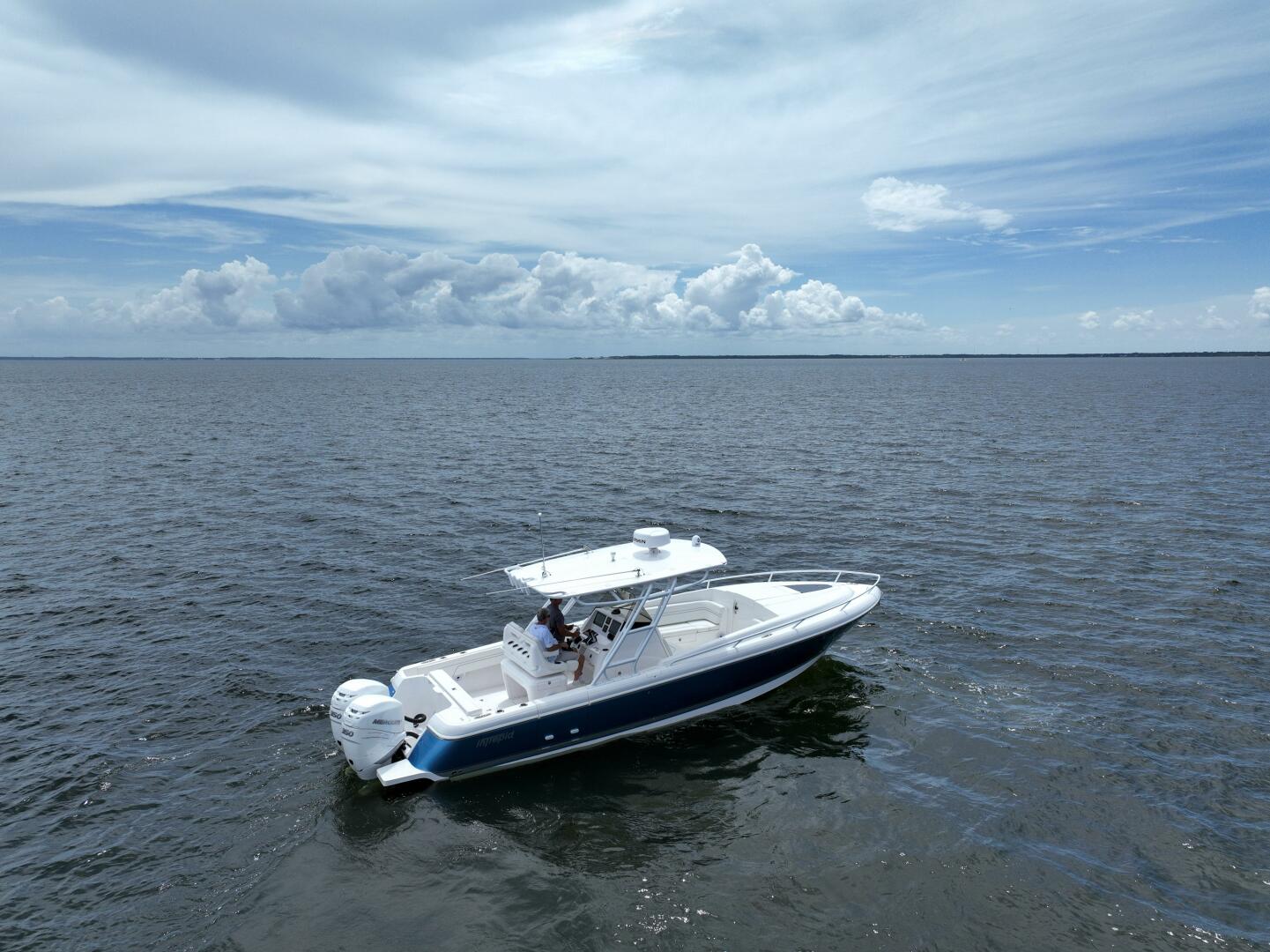 Slide: The Image of 2023 Intrepid 327-I Valor- Profile - 5409792