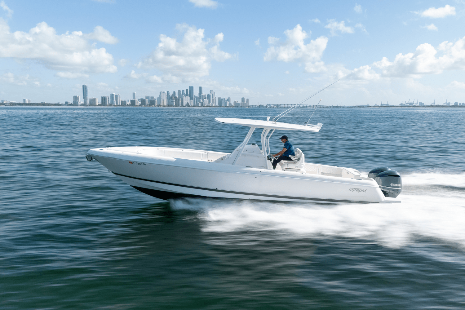 Slide: The Image of Intrepid 327 CC INFUSED 2015 - 6