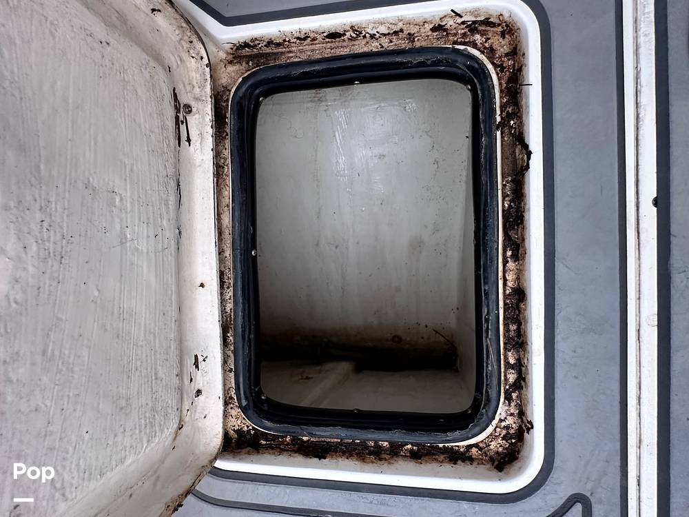 Slide: The Image of Intrepid 33 2000 - 14764198