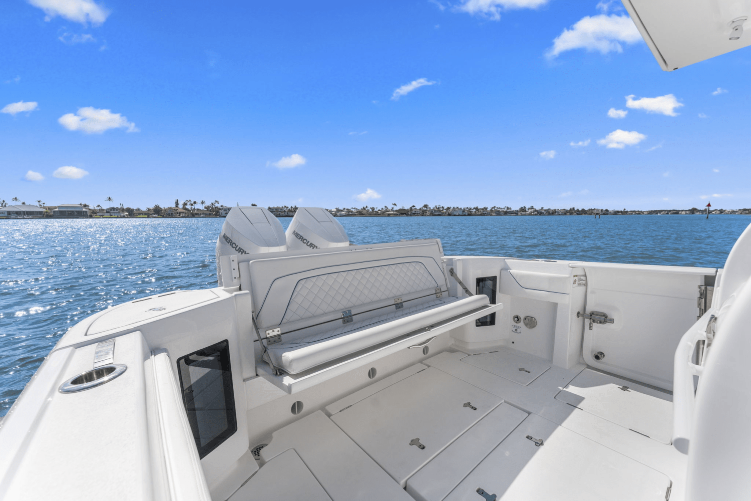 Slide: The Image of Intrepid 345 NOMAD SE 2025 - 22