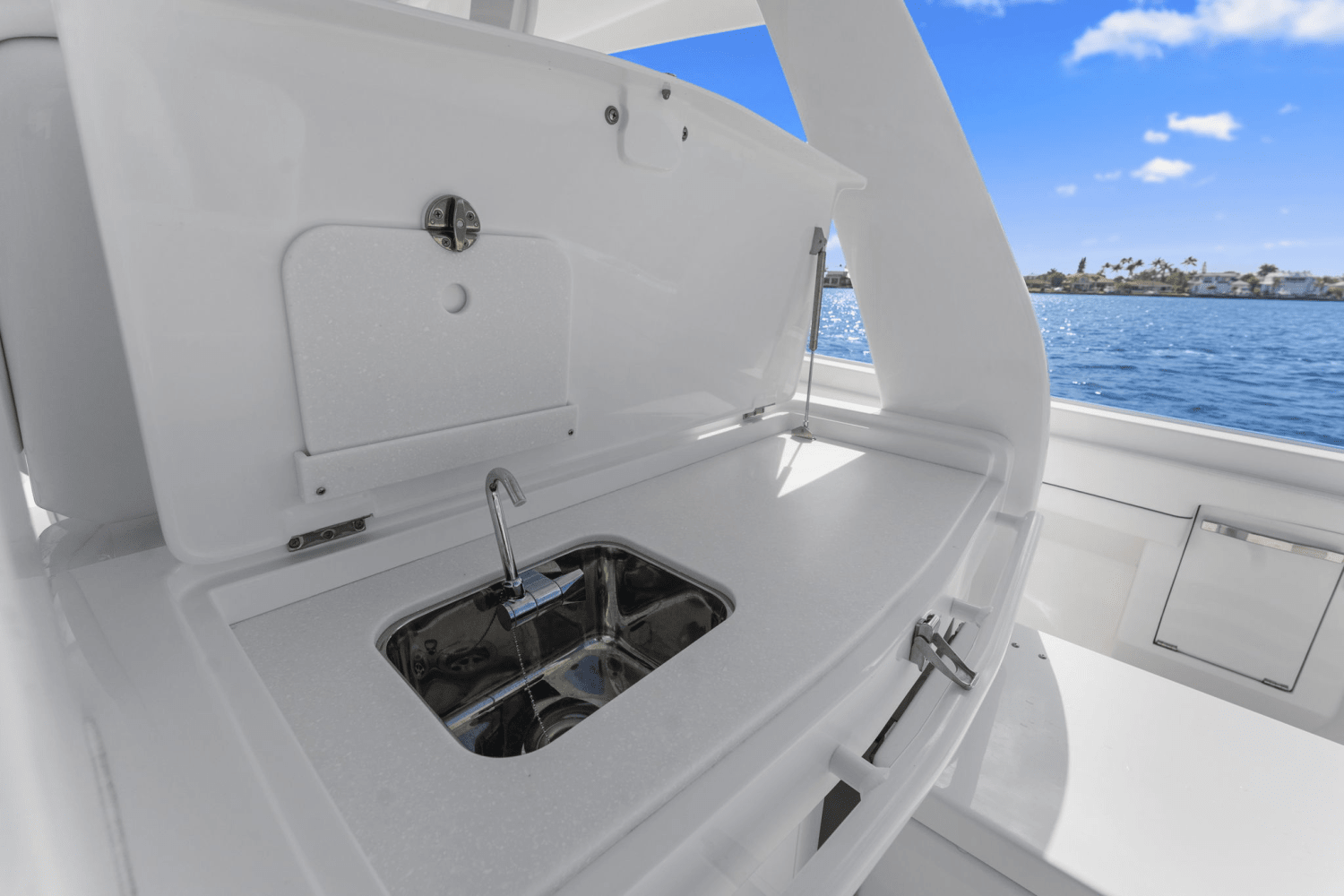 Slide: The Image of Intrepid 345 NOMAD SE 2025 - 29